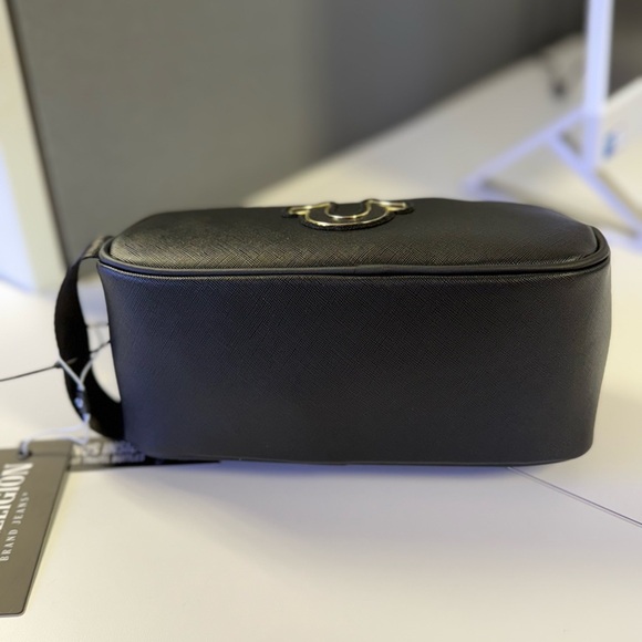 True Religion Black Toiletry Travel Bag NWT - Picture 4 of 6